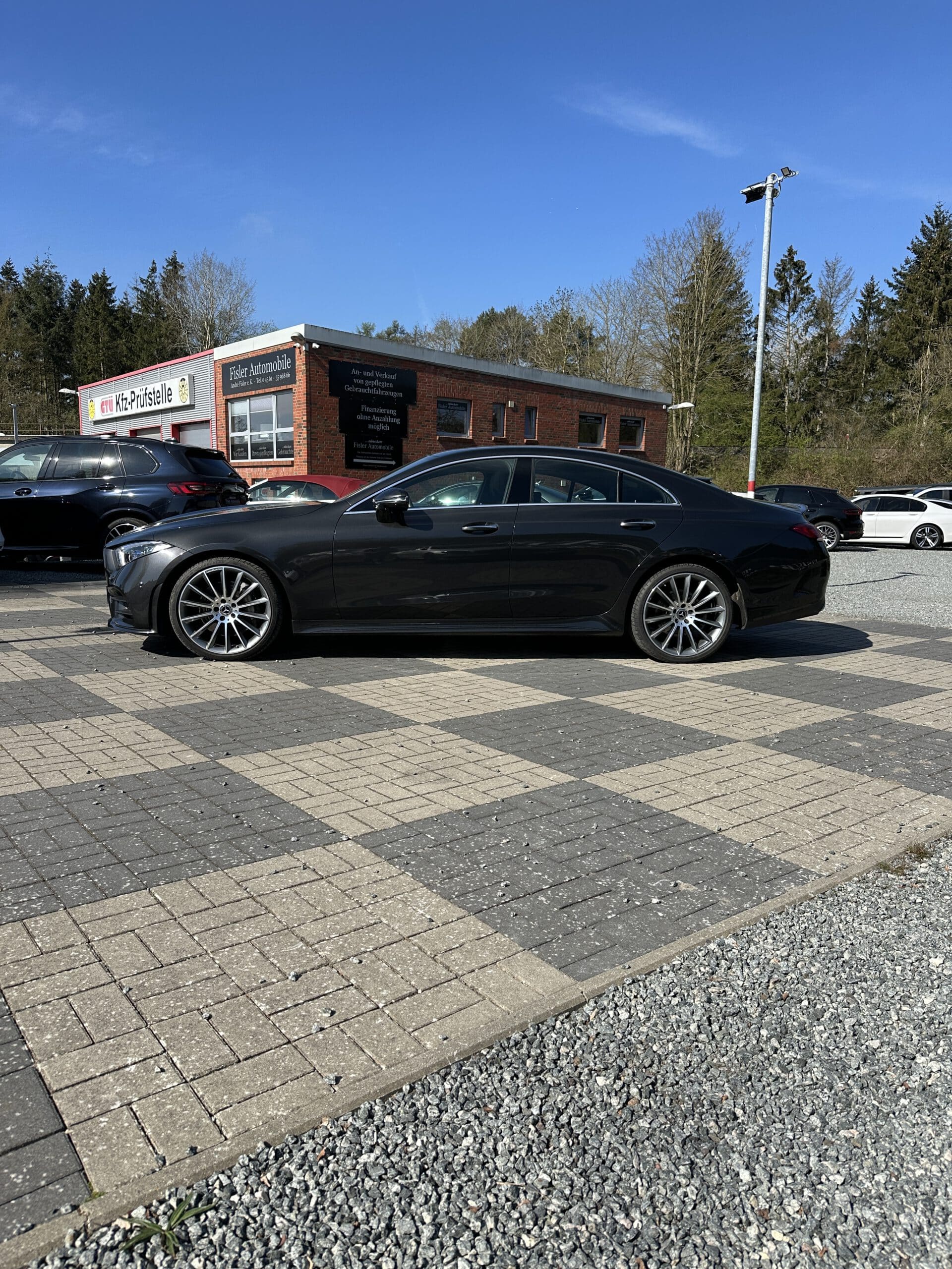 
								Mercedes-Benz CLS 400 d 4Matic AMG Distr SHD Burmester HeadUp full									
