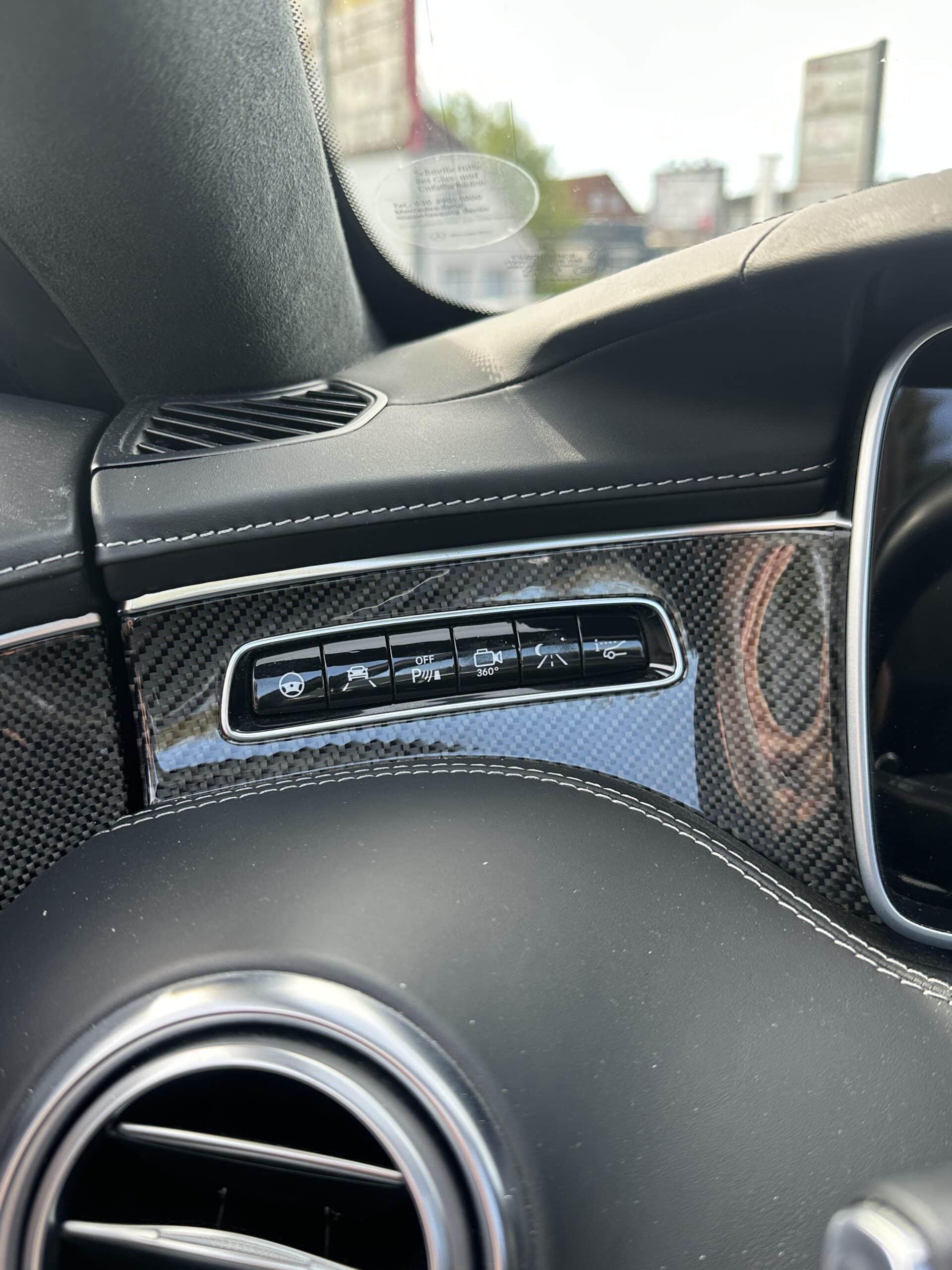
								Mercedes-Benz S 63 AMG 4Matic Cabriolet 1.Hd Driver’s Package Swarowski full									