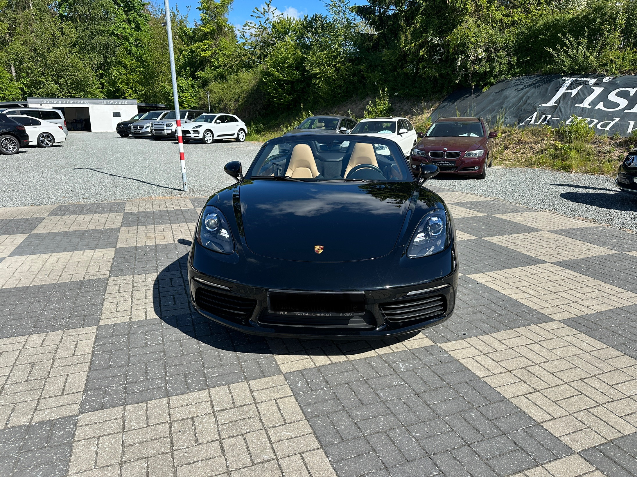 
								Porsche Boxster 2.0 PDK Leder beige 20 Zoll BOSE Navi full									