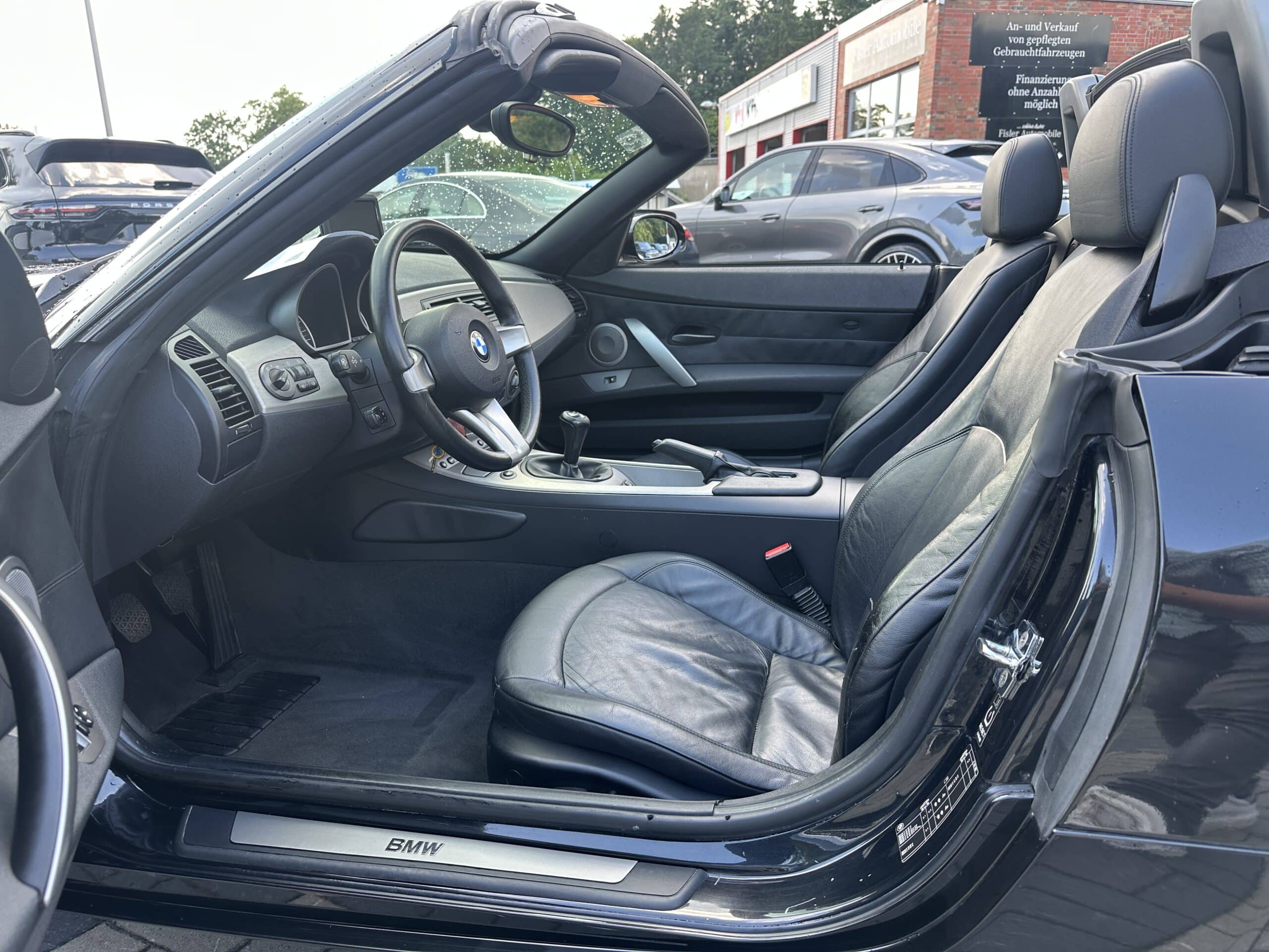 
								BMW Z4 Roadster 2.5i Leder full									