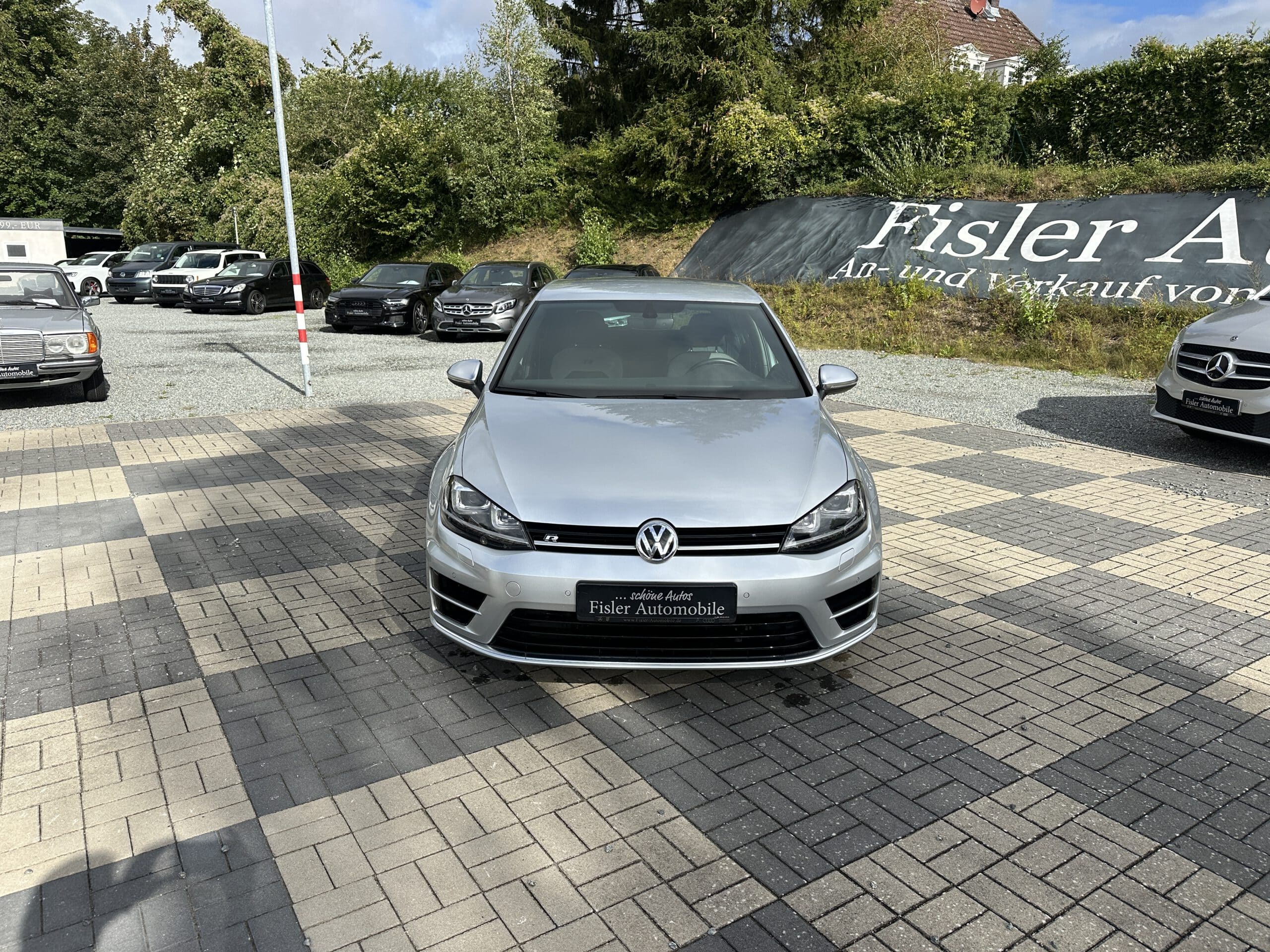 
								Volkswagen Golf VII R 4Motion Navi Business 19 Zoll mit Tuningpaket full									