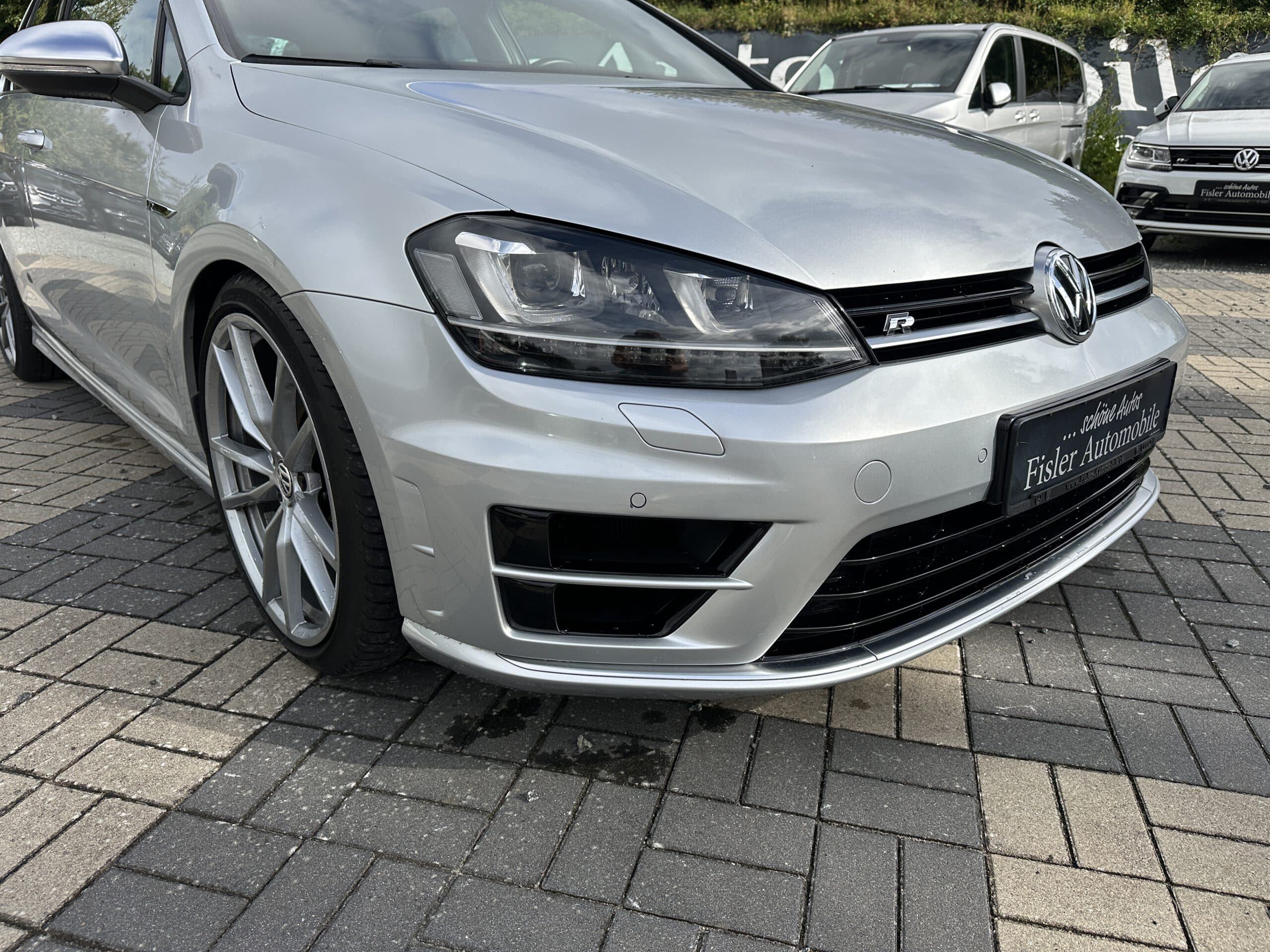 
								Volkswagen Golf VII R 4Motion Navi Business 19 Zoll mit Tuningpaket full									