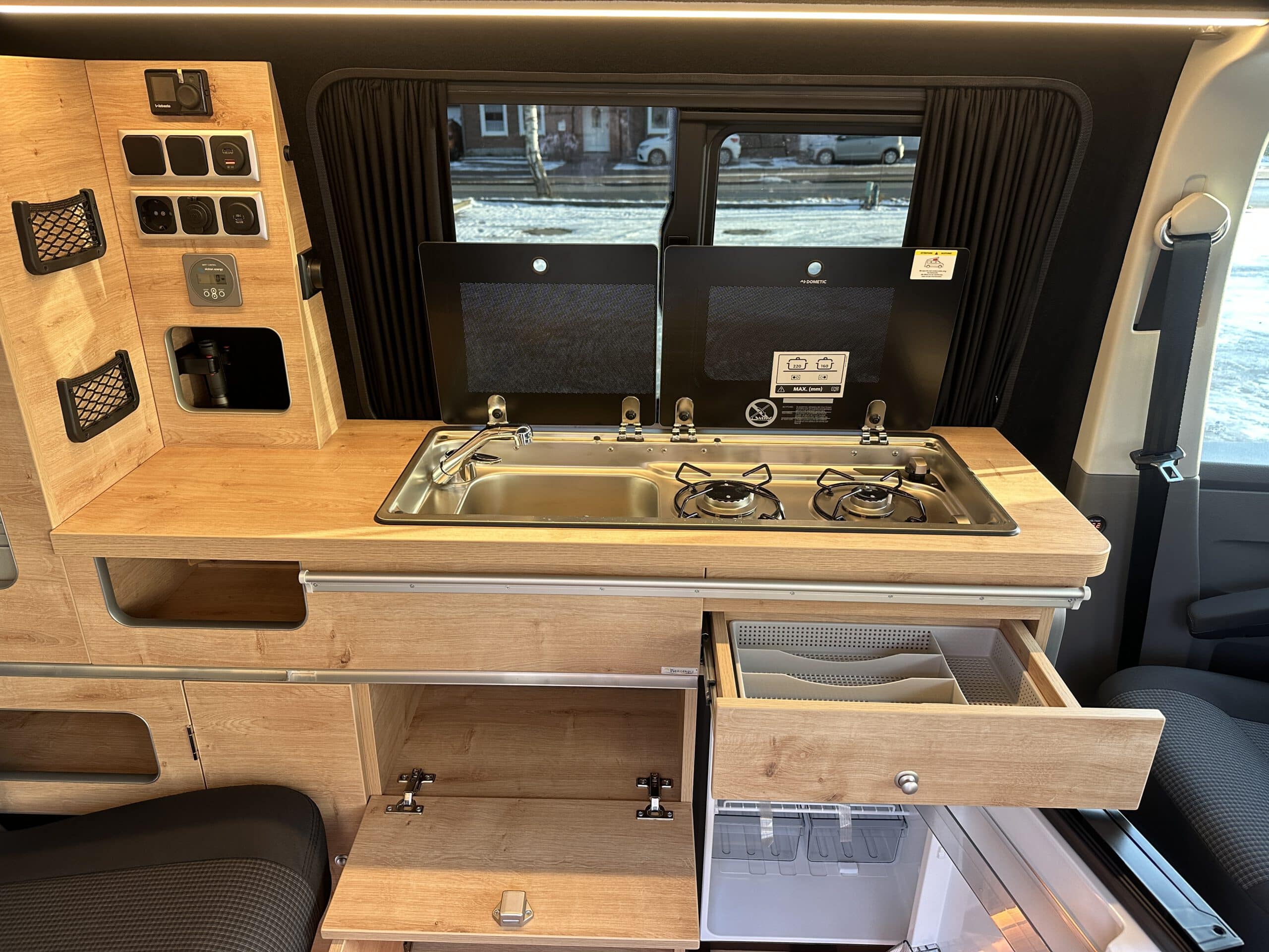 
								VW T6.1 Wavecamper Last Edition 150ps DSG full									