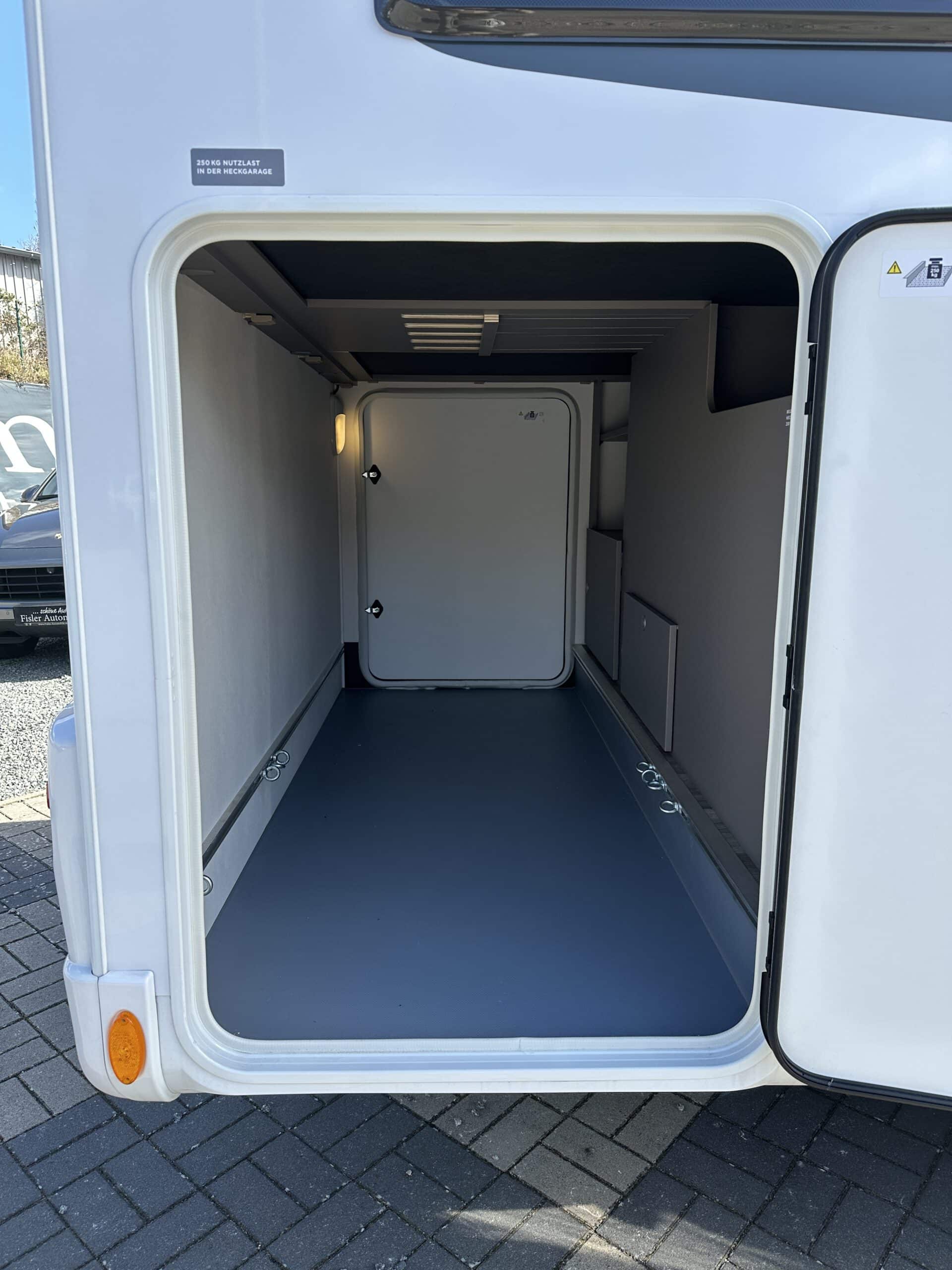 
								LMC TOURER T 660/663 G 70 Jahre Sondermodell full									