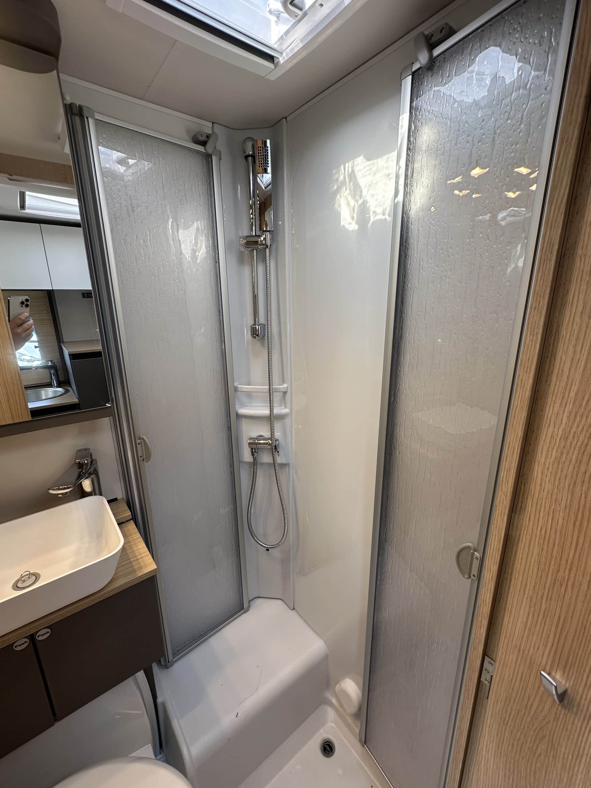 
								LMC TOURER T 660/663 G 70 Jahre Sondermodell full									