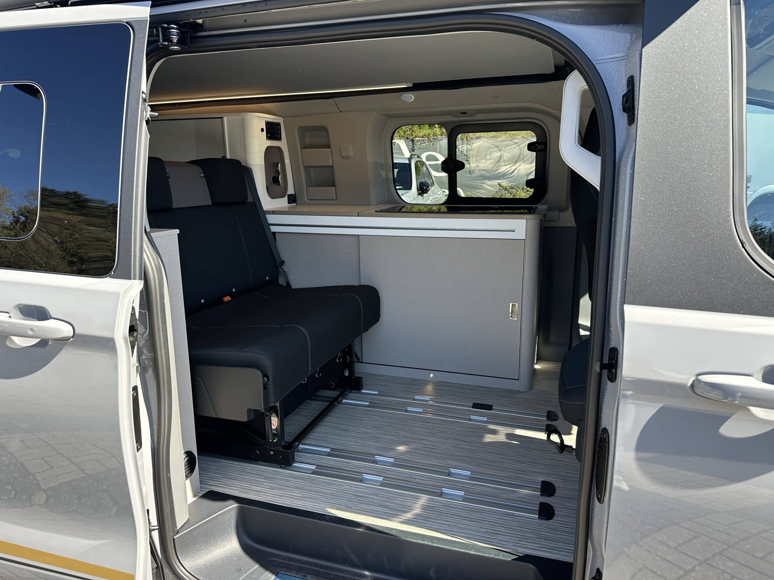 
								Ford Bürstner B66 full									